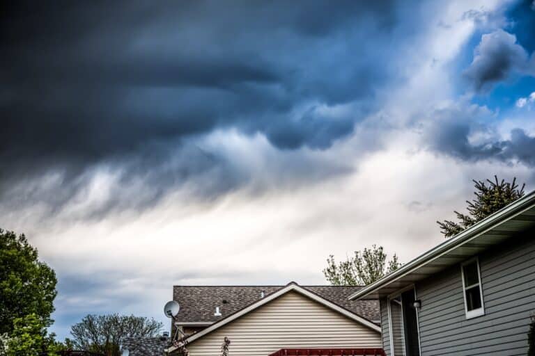 RoofClaim roofing blogs regarding the tips, guide, roof replacement, roof repair and much more.