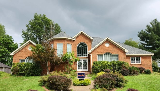 RoofClaim roofing blogs regarding the tips, guide, roof replacement, roof repair and much more.